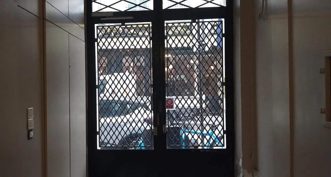 Haussmann Espace Párizs 0*,